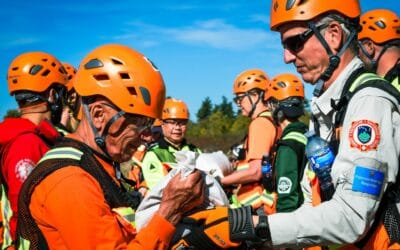 How can GSAR volunteers in Canada contribute to disaster relief?
